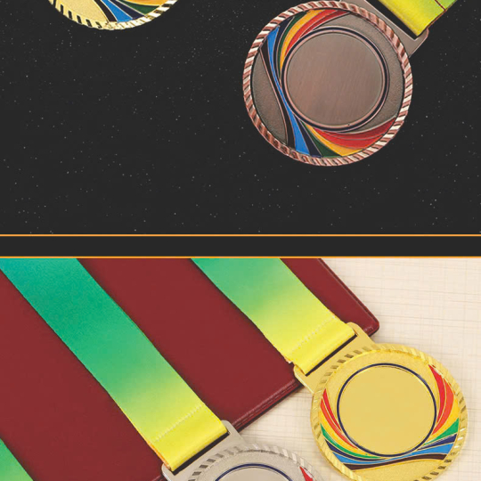 HUY CHƯƠNG BẢY MÀU